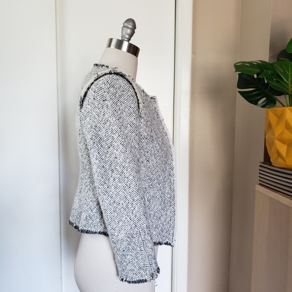Timeless Style Tweed Blazer Size Small! - Picture 2 of 13